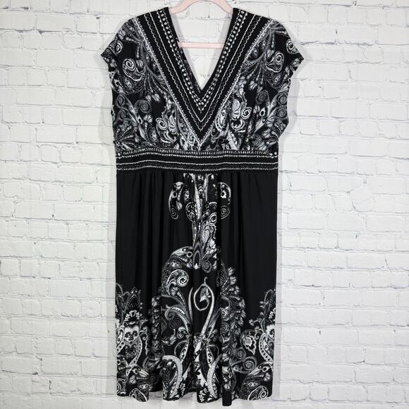 Kiara V-Neck Dress Women Plus XXL Black and White Short Sleeve Fair Isle Flowy - Picture 2 of 10